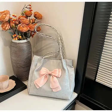 Beautiful Classic Large Bow Tie Shoulder Bag
